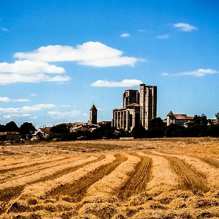 La Chapelle Aux Roses *